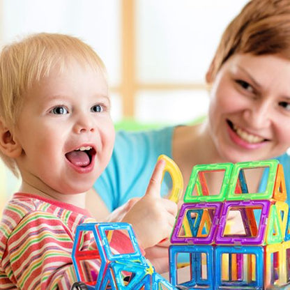 JEU-DE-CONSTRUCTION-MAGNETIQUE-maman