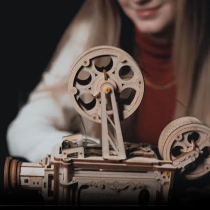 PUZZLE-3D-EN-BOIS-projecteur-de-cinema